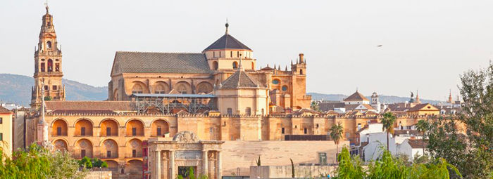 Un tour nell’incantevole Andalusia, tra arte, storia e tradizioni senza tempo